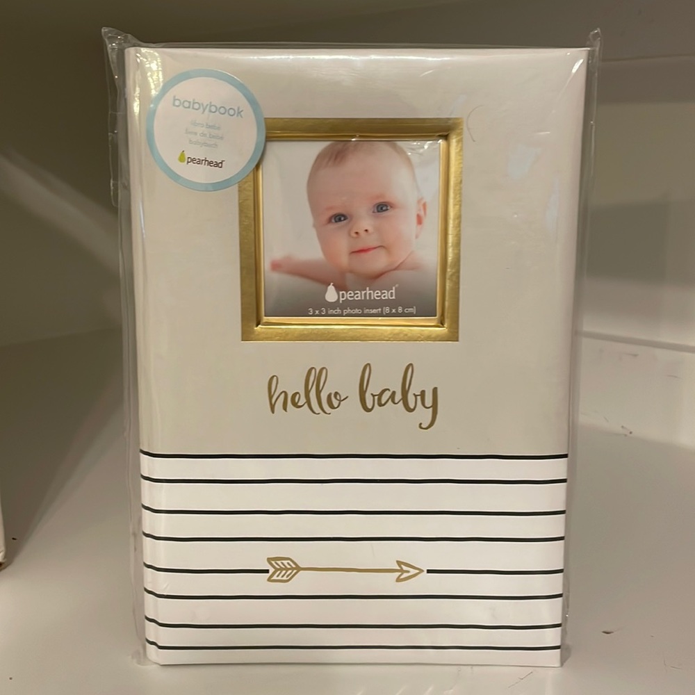 Pearhead Baby Book in Grey